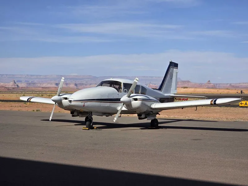 Piper Aztec D – Tinkerbell